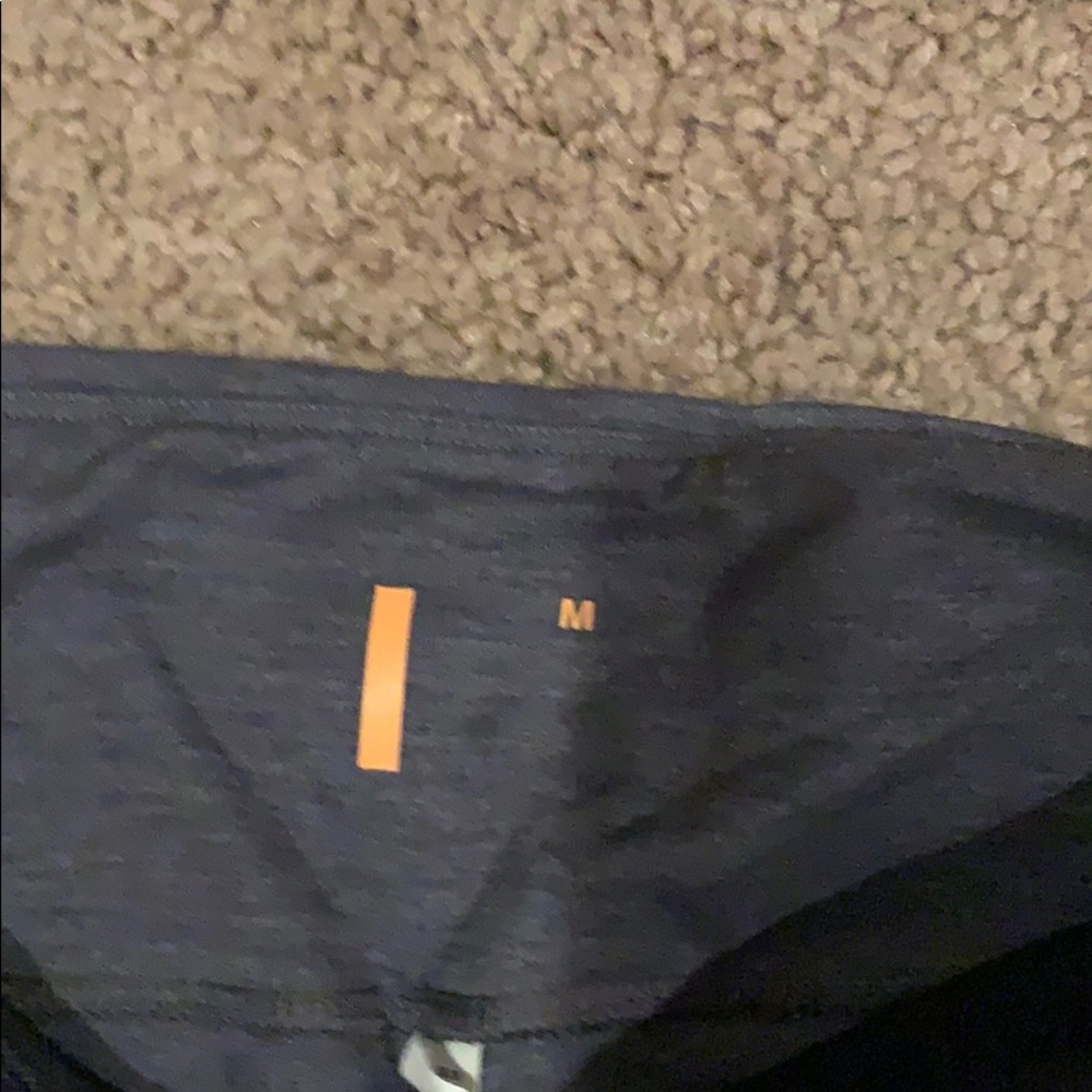 Gray Lucy Crops - image 2